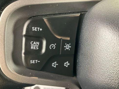 Used 2022 Ford Bronco Badlands image 17