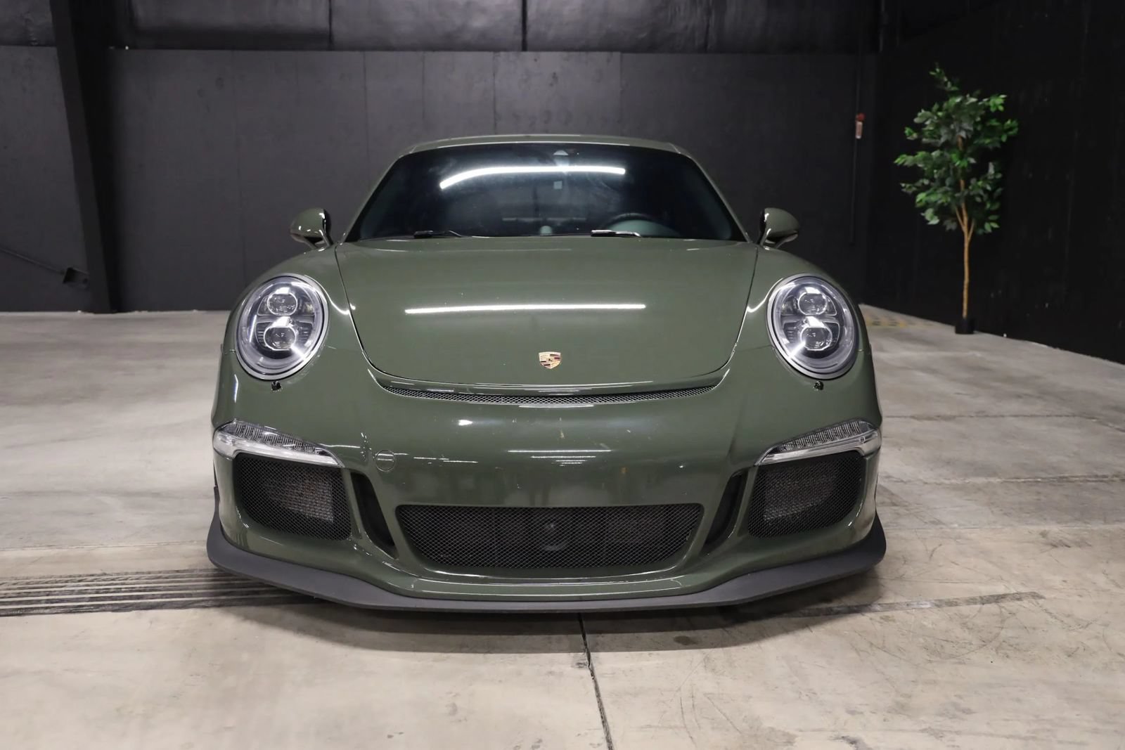 Used 2014 Porsche 911 Turbo S AWD/4WD image 3