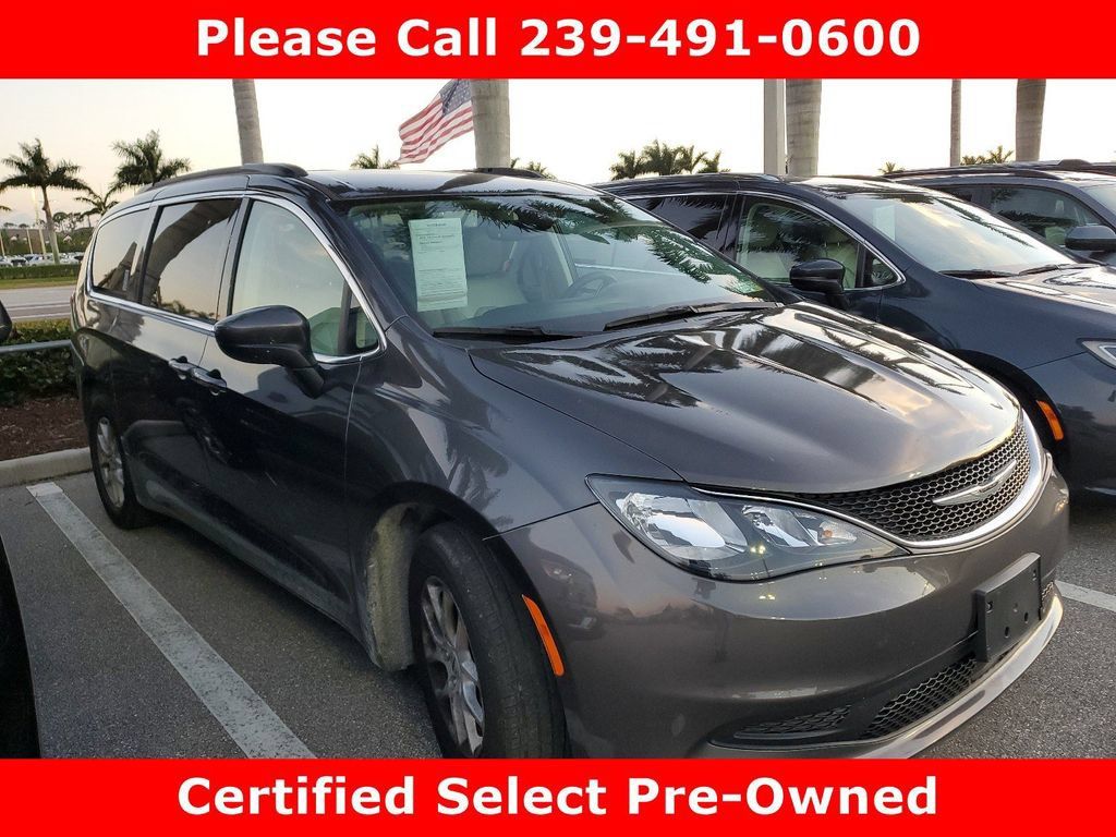 Used 2021 Chrysler Voyager Lxi FWD image 1