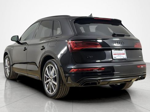 Used 2024 Audi Q5 e Prestige w/ Prestige Package AWD/4WD image 3