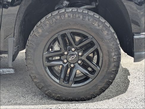 Certified 2020 Chevrolet Silverado 1500 LT Trail Boss AWD/4WD image 12