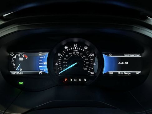 Used 2022 Ford Edge SE w/ Cargo Accessory Package image 17