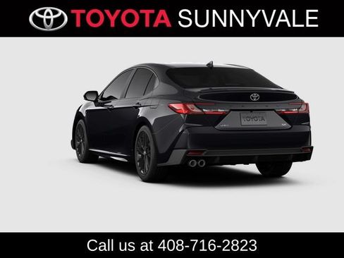 Used 2025 Toyota Camry SE FWD image 2