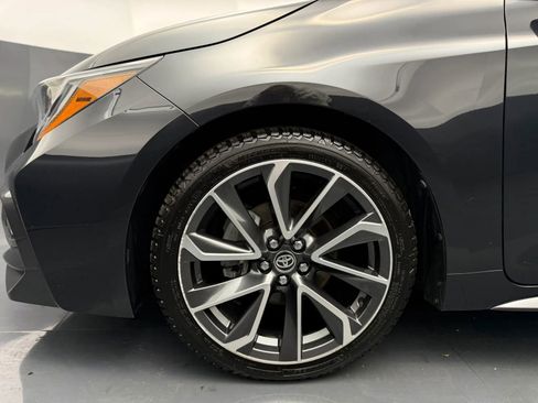 Used 2021 Toyota Corolla SE w/ SE Premium Package FWD image 26