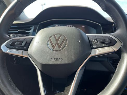 Used 2025 Volkswagen Jetta SE image 29