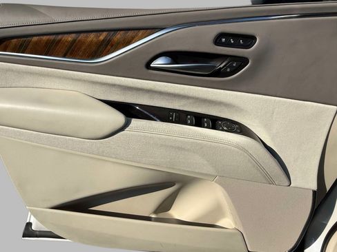 Used 2023 Cadillac Escalade Sport Platinum image 21