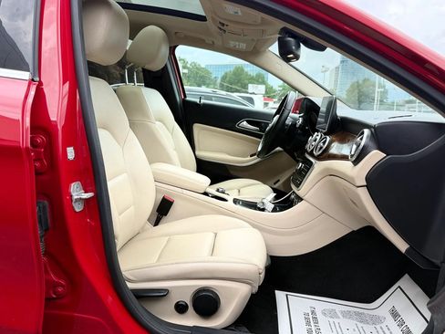 Used 2016 Mercedes-Benz GLA 250 4MATIC image 37