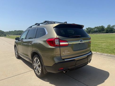 Used 2022 Subaru Ascent Limited w/ Technology Package AWD/4WD image 8