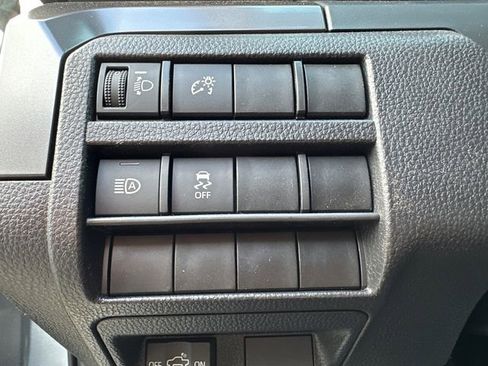 Certified 2026 Toyota Tacoma TRD Off-Road AWD/4WD image 31