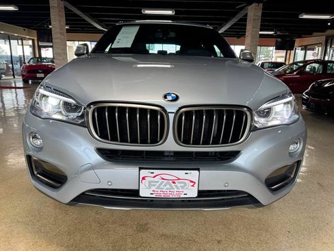 Used 2017 BMW X6 sDrive35i RWD image 2