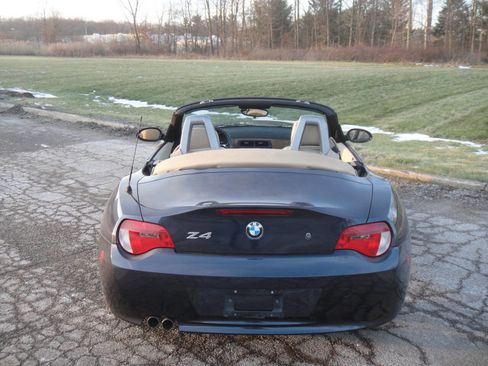 Used 2006 BMW Z4 3.0i image 6
