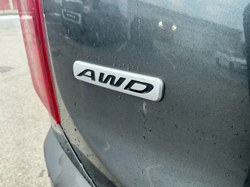 Used 2022 Kia Telluride S image 15