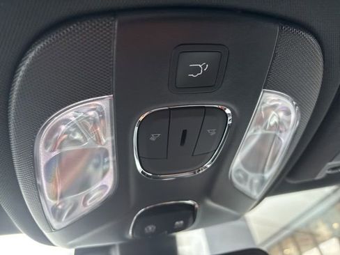 New 2026 Jeep Compass Limited w/ Sun, Sound & Navigation Group AWD/4WD image 18