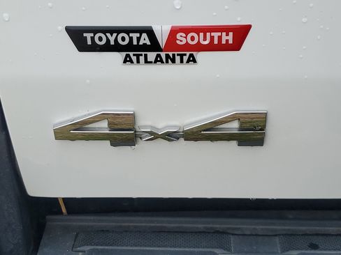 Used 2025 Toyota Tacoma SR5 image 7