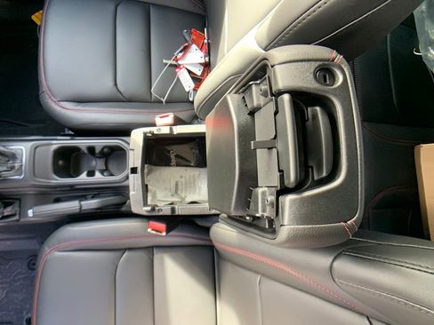 New 2026 Jeep Wrangler Rubicon AWD/4WD image 27