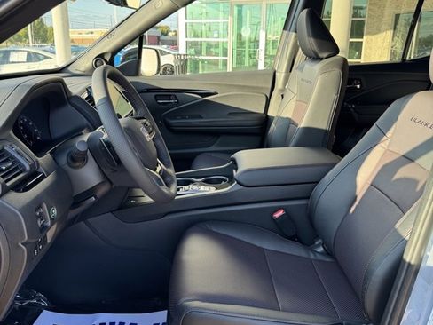 New 2026 Honda Ridgeline Black Edition image 10