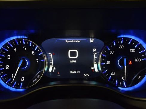 Certified 2025 Chrysler Pacifica Select image 27