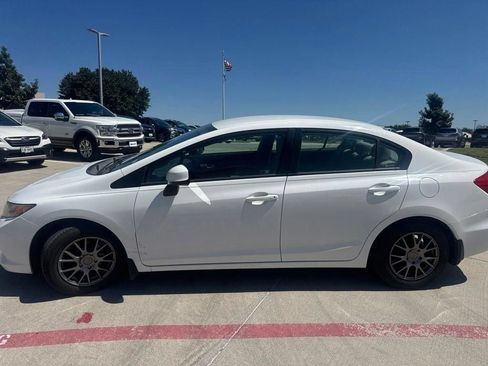 Used 2012 Honda Civic LX image 2