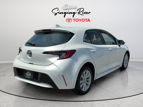 Used 2024 Toyota Corolla SE FWD image 7