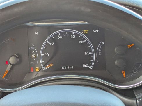 Used 2019 Jeep Grand Cherokee Overland image 27