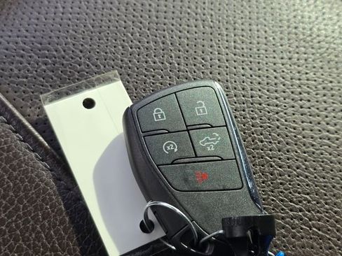 Used 2024 GMC Sierra 1500 Denali w/ Technology Package image 19