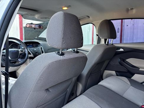 Used 2013 Ford Focus SE image 47