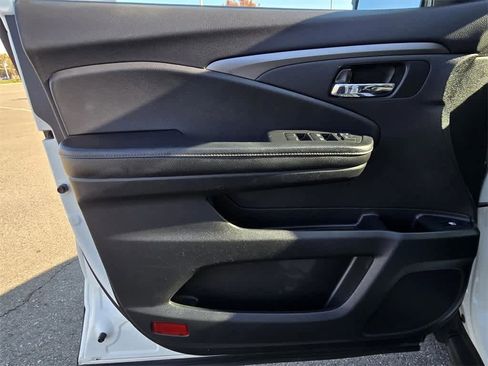 Used 2019 Honda Ridgeline Sport image 14