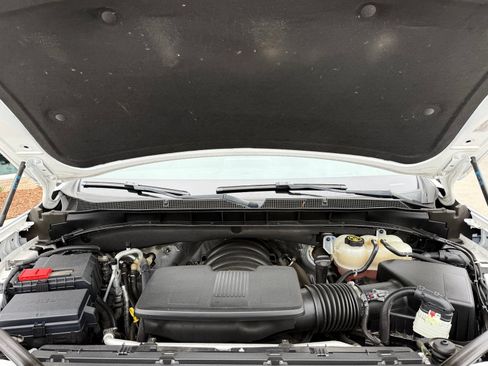 Used 2023 Chevrolet Suburban Premier AWD/4WD image 50