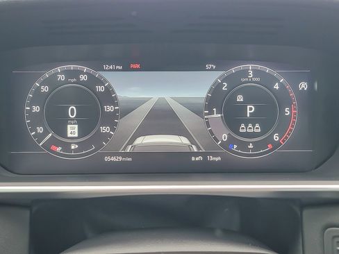 Used 2020 Land Rover Range Rover HSE image 13