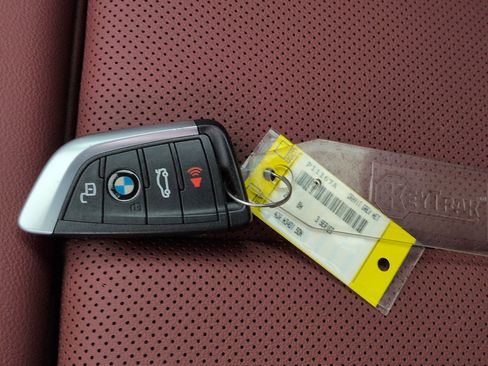 Used 2026 BMW M340i w/ Premium Package image 33