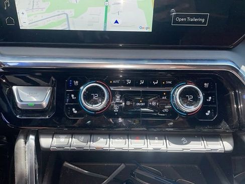 Used 2025 GMC Sierra 2500 Denali Ultimate w/ Max Trailering Package AWD/4WD image 15