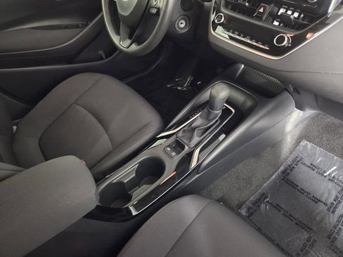 Used 2020 Toyota Corolla LE FWD image 32