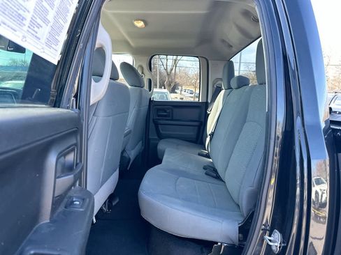 Used 2018 RAM 1500 Express image 24