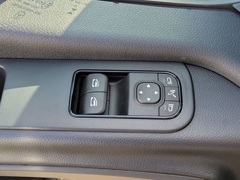 New 2025 Mercedes-Benz Sprinter 2500 image 31