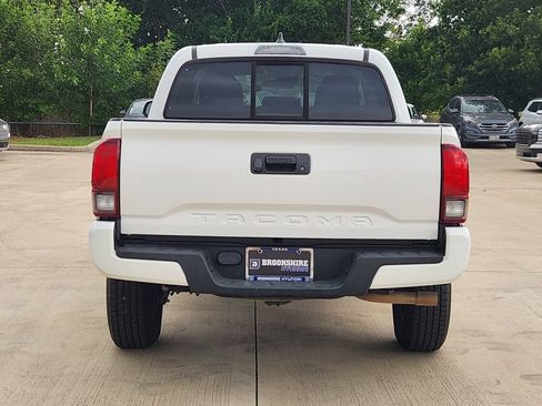 Used 2021 Toyota Tacoma SR w/ SR Convenience Package RWD image 8