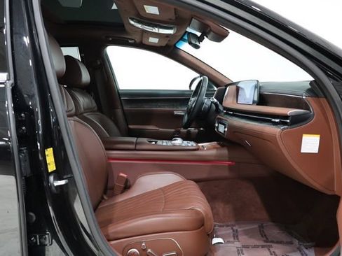 Used 2023 Genesis G90 3.5T AWD/4WD image 42