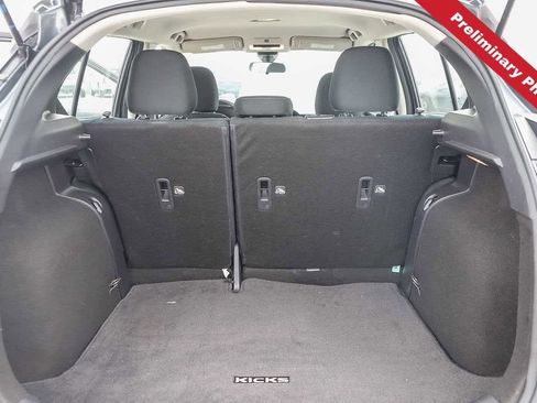 Used 2024 Nissan Kicks SV FWD image 11