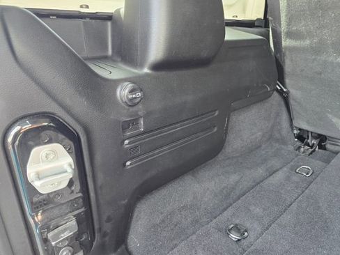 Used 2025 Jeep Wrangler Unlimited Rubicon AWD/4WD image 37