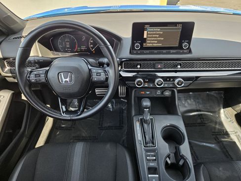 Used 2023 Honda Civic Sport image 6