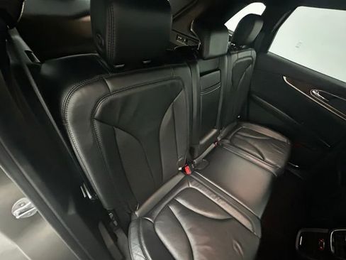 Used 2016 Lincoln MKX Select w/ Select Plus Package image 40