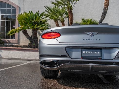 Used 2020 Bentley Continental GT image 35