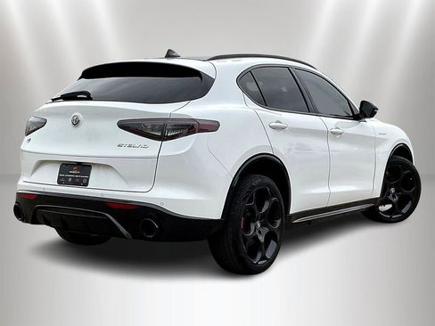 Used 2024 Alfa Romeo Stelvio Veloce AWD/4WD image 6