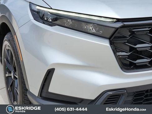 Used 2025 Honda CR-V Sport image 9