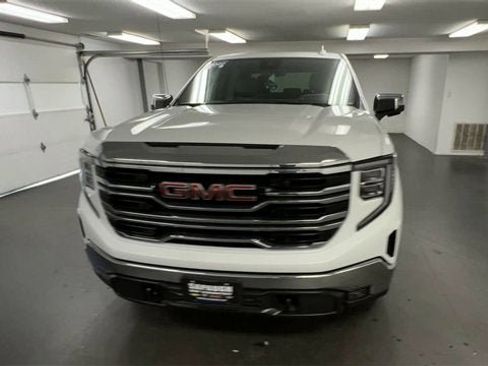 Certified 2022 GMC Sierra 1500 SLT w/ SLT Convenience Package image 3