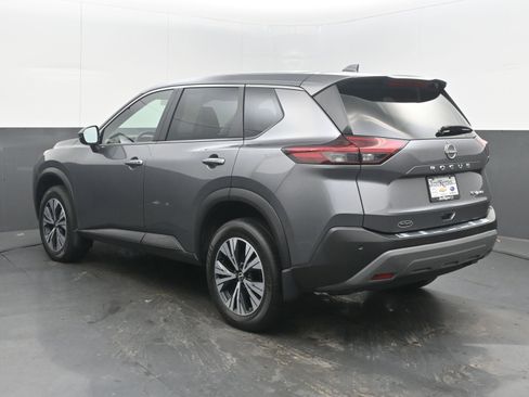 Certified 2023 Nissan Rogue SV image 6