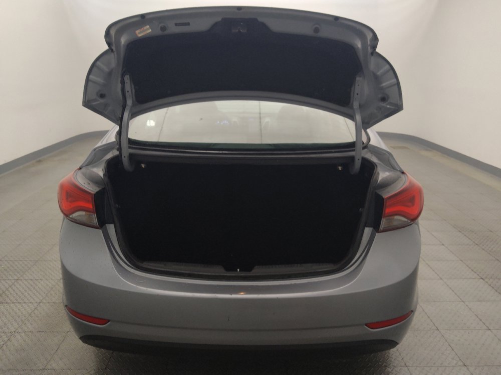 Used 2015 Hyundai Elantra Limited w/ Option Group 05 FWD image 29