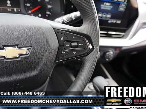 New 2026 Chevrolet Trax LS image 27