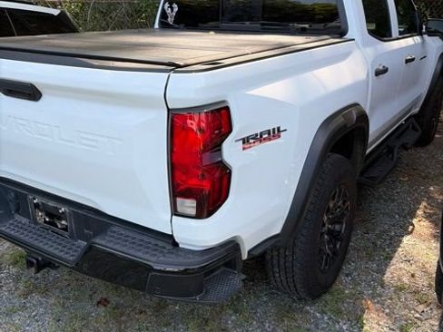 Used 2025 Chevrolet Colorado Trail Boss AWD/4WD image 9