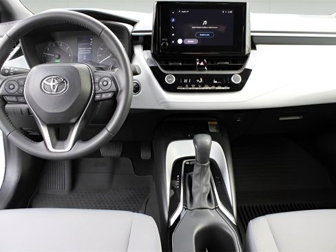 Certified 2024 Toyota Corolla SE image 10