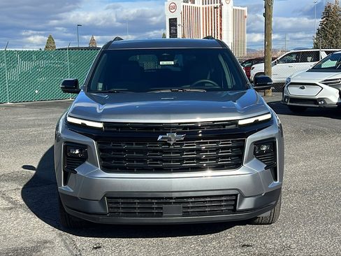 New 2026 Chevrolet Traverse LT w/ Midnight/Sport Edition image 2